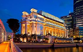 Fullerton Hotel in Singapore